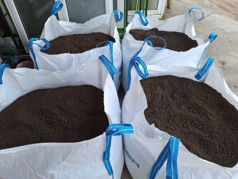 Erde kaufen Laufen Humus kaufen Laufen Sand kaufen Laufen L&ouml;ss kaufen Laufen Kies kaufen Laufen